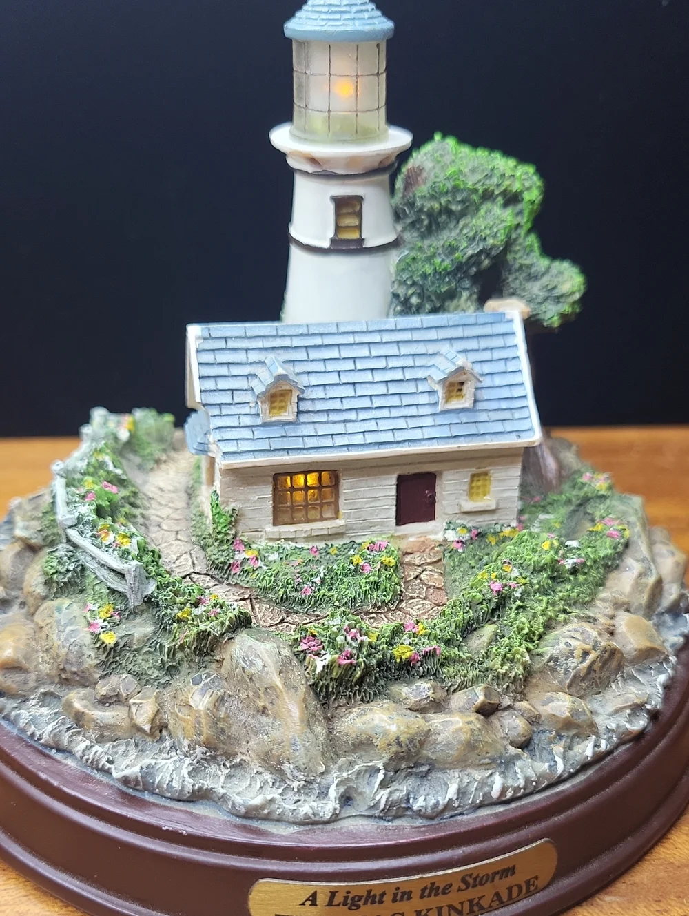 Thomas Kinkade Coastal Lighthouse Figurine